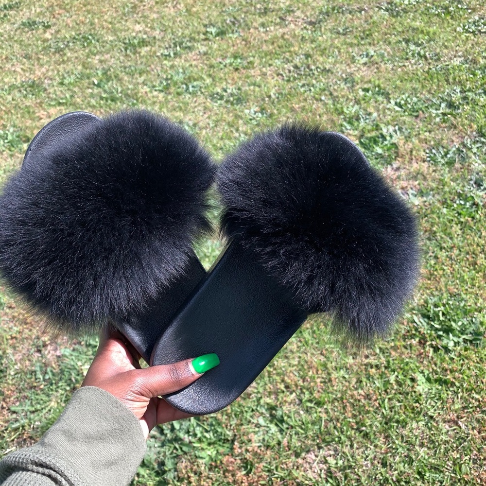 Blackout fur slides